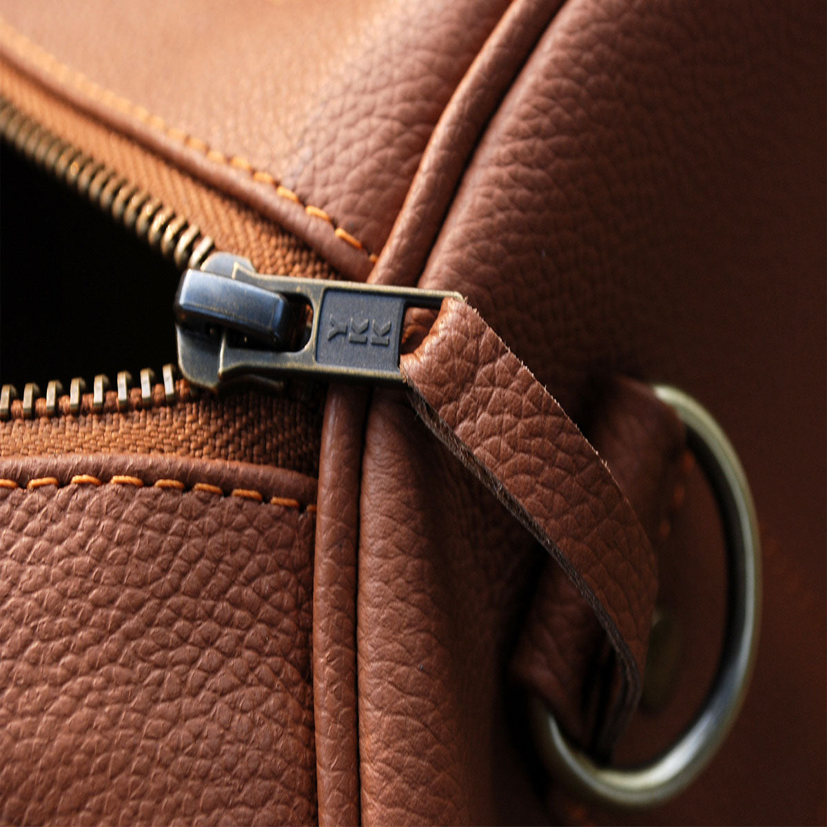 Kelim Läder Metallic Bronze Duffelväska