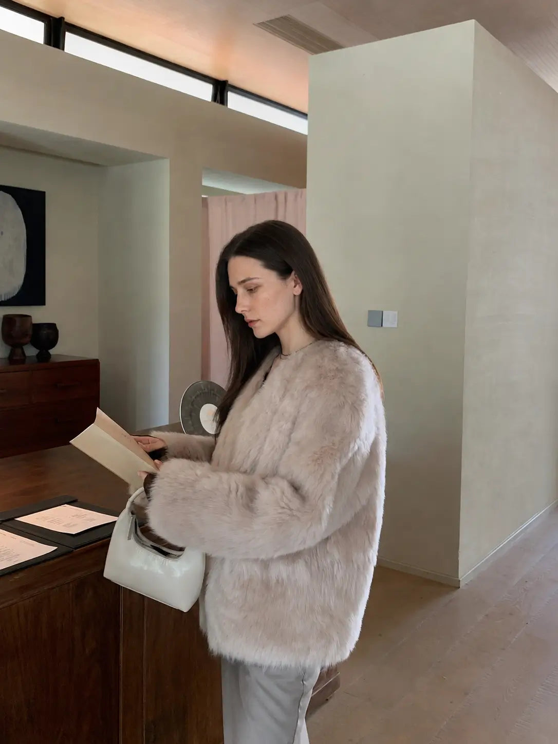 "Night in Paris" imported Toscana Shearing women's V-neck age-reducing lamb fur coat-3